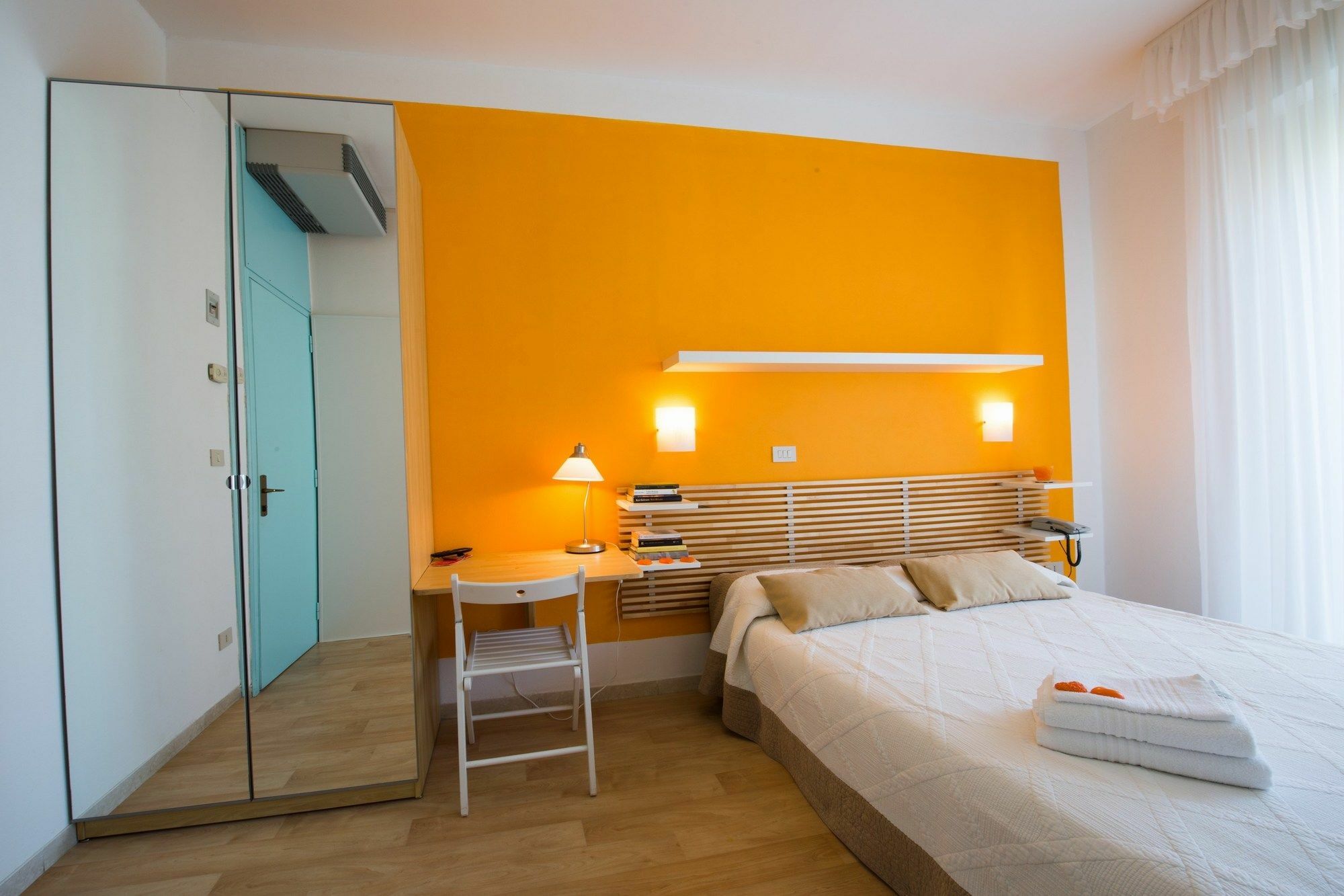 לידו די ג'סולו Hotel Venezuela מראה חיצוני תמונה